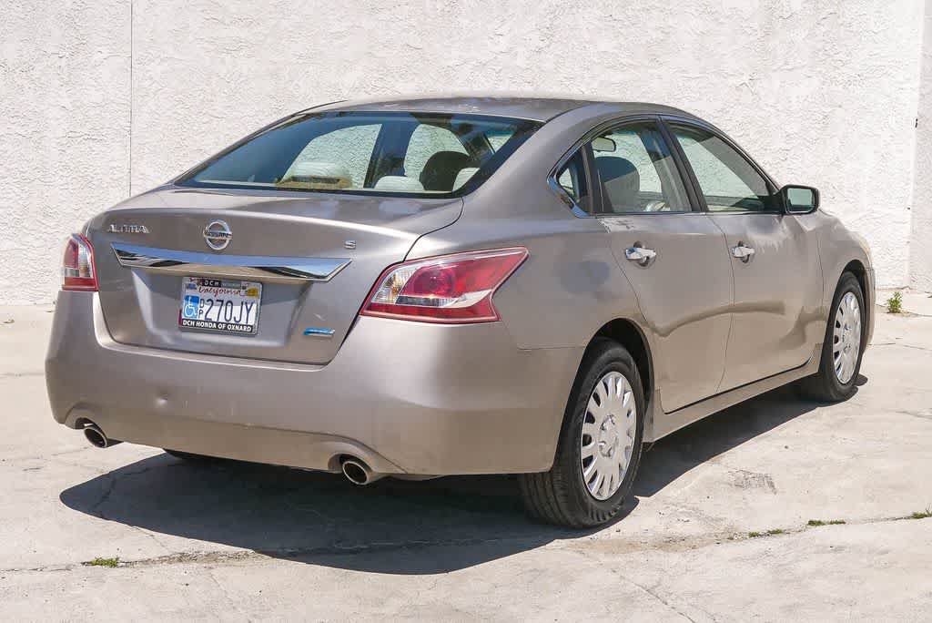 Used 2013 Nissan Altima 2.5 S FWD image 9