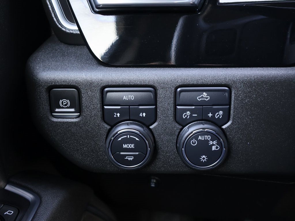 Used 2023 Chevrolet Silverado 1500 LT image 21