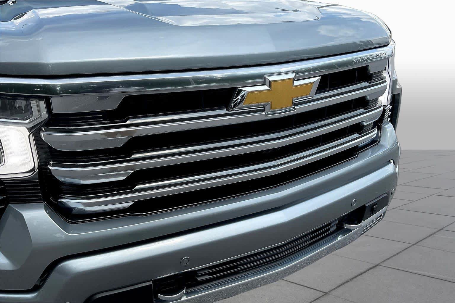 Used 2026 Chevrolet Silverado 1500 High Country w/ High Country Premium Package AWD/4WD image 58