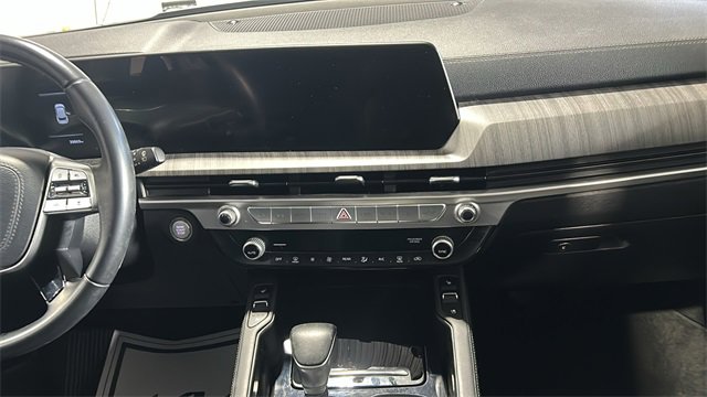 Used 2024 Kia Telluride EX image 17