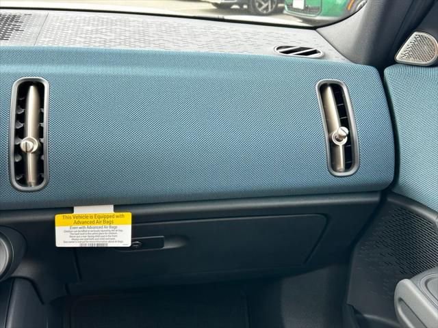 New 2025 MINI Cooper Countryman SE w/ Comfort Package Max image 25