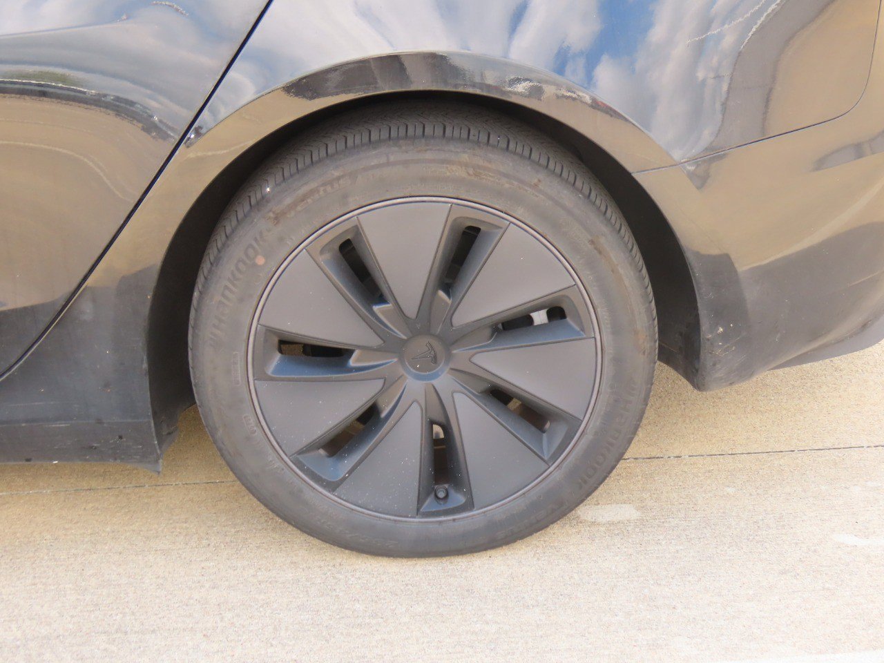 Used 2025 Tesla Model 3 Long Range image 16