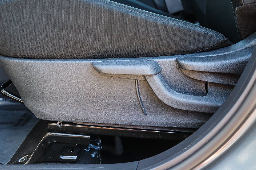 Certified 2025 Nissan Kicks Play S FWD image 20