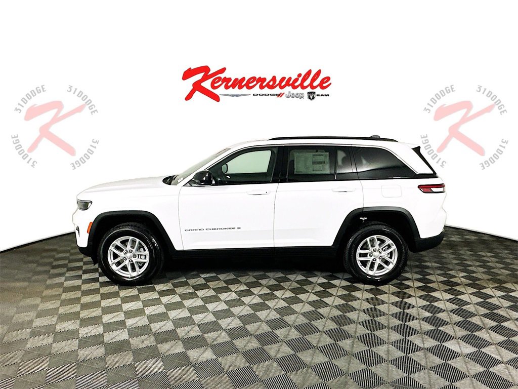 New 2025 Jeep Grand Cherokee Laredo X w/ Luxury Tech Group I image 4