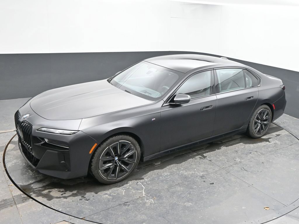 Used 2023 BMW 760i xDrive image 66