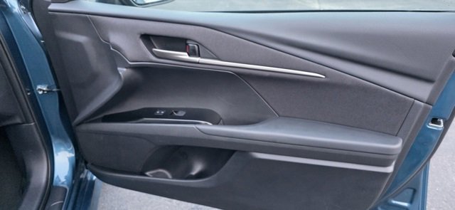 Used 2025 Toyota Camry LE image 14