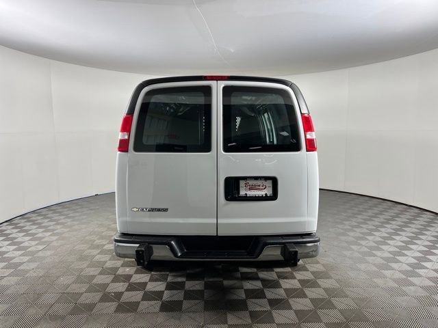 Used 2024 Chevrolet Express 2500 w/ Driver Convenience Package image 6