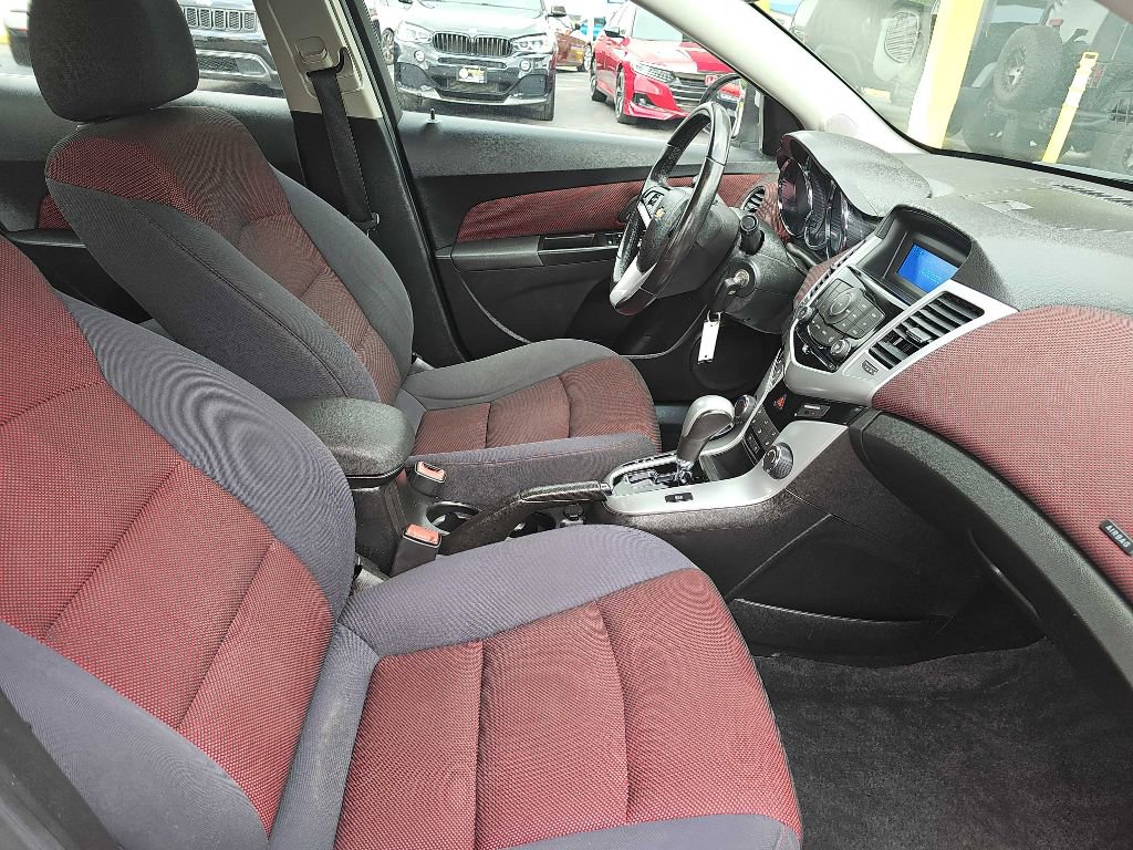 Used 2013 Chevrolet Cruze LT w/ RS Package image 49