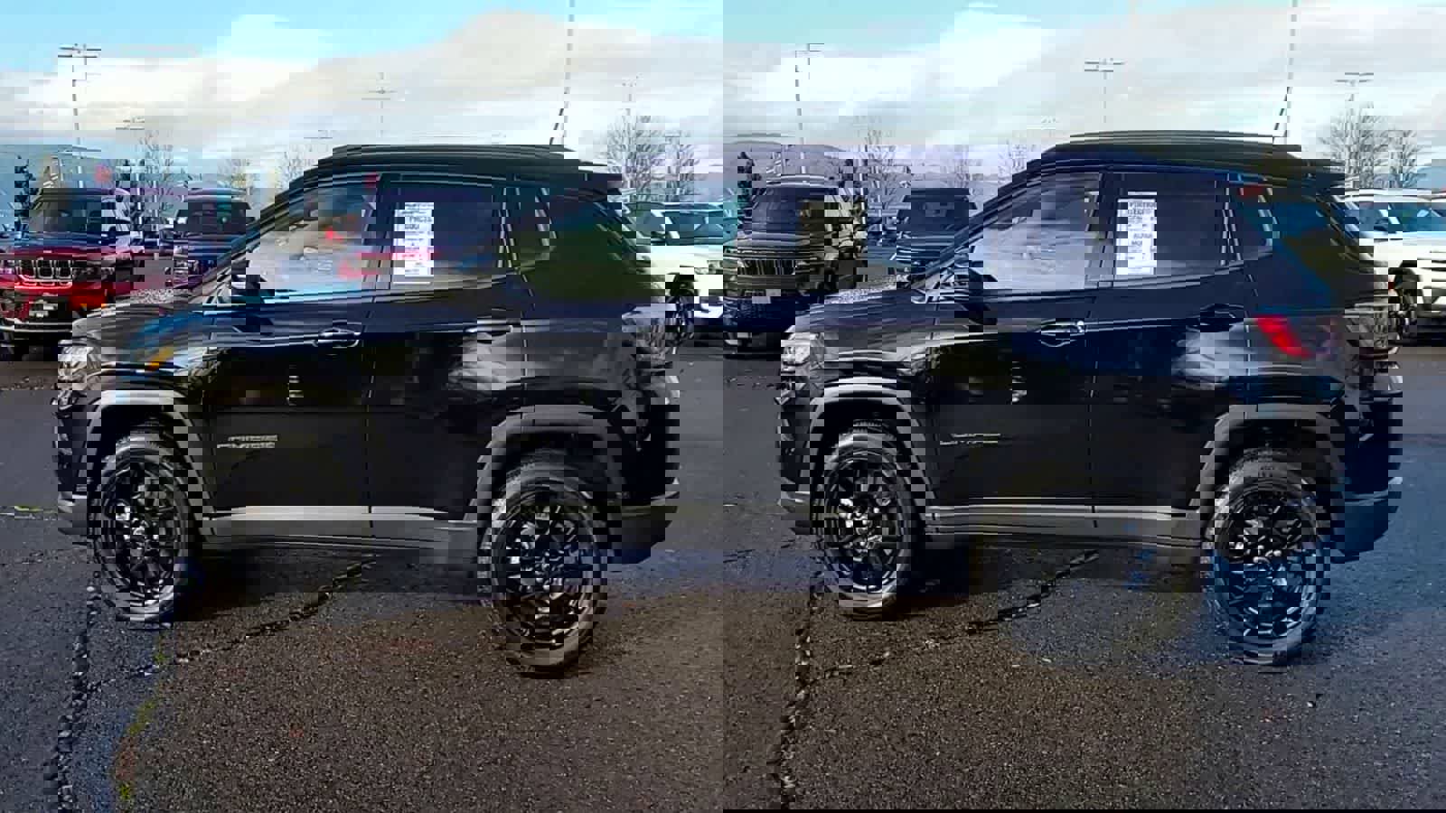 New 2026 Jeep Compass Latitude image 5