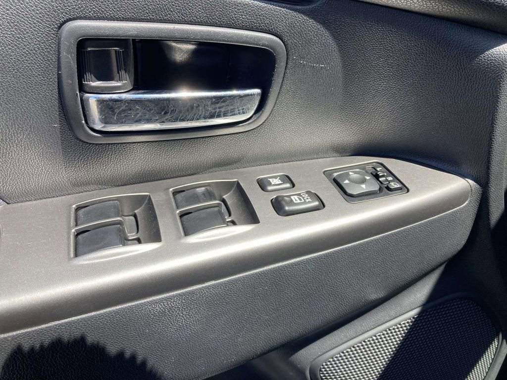 Used 2024 Mitsubishi Outlander Sport SE AWD/4WD image 17