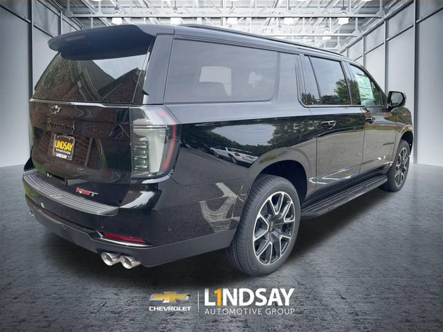 New 2026 Chevrolet Suburban RST w/ RST Capability Package AWD/4WD image 8