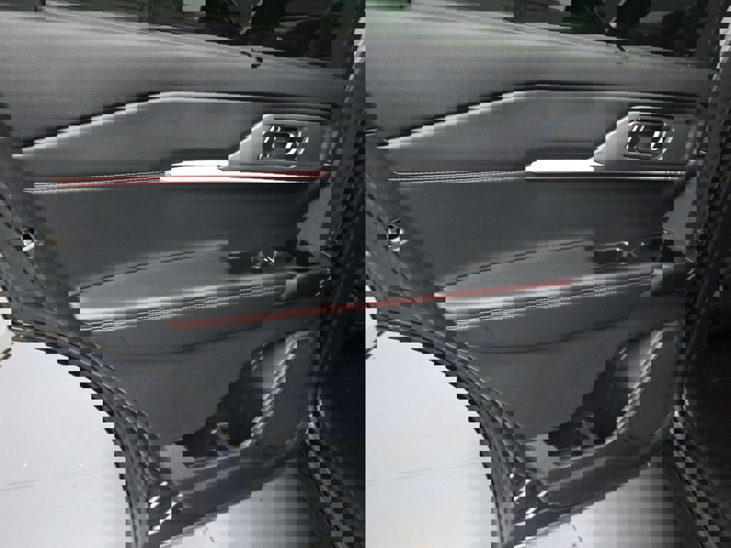 New 2025 Ford Explorer ST-Line w/ Premium Package image 31