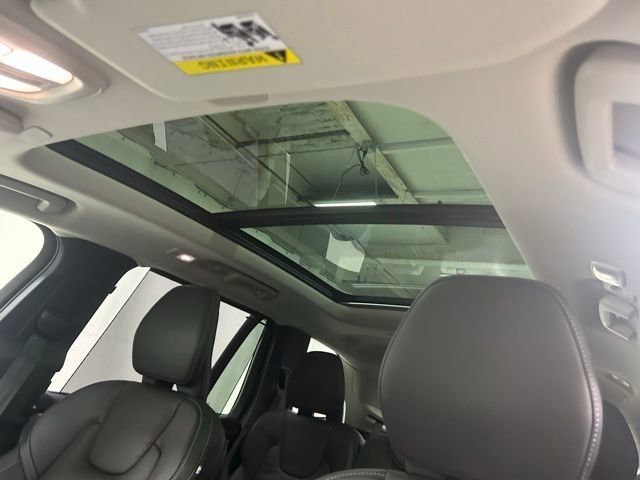 Used 2025 Volvo XC90 T8 Ultra w/ Protection Package Premier image 25