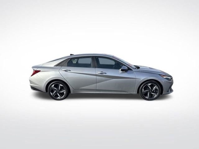 Used 2021 Hyundai Elantra SEL w/ Convenience + Premium Package image 6
