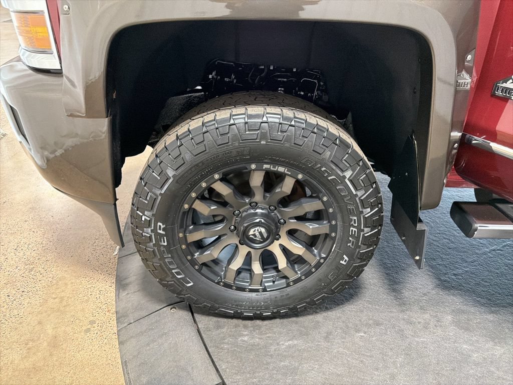 Used 2015 Chevrolet Silverado 2500 High Country w/ Duramax Plus Package AWD/4WD image 36