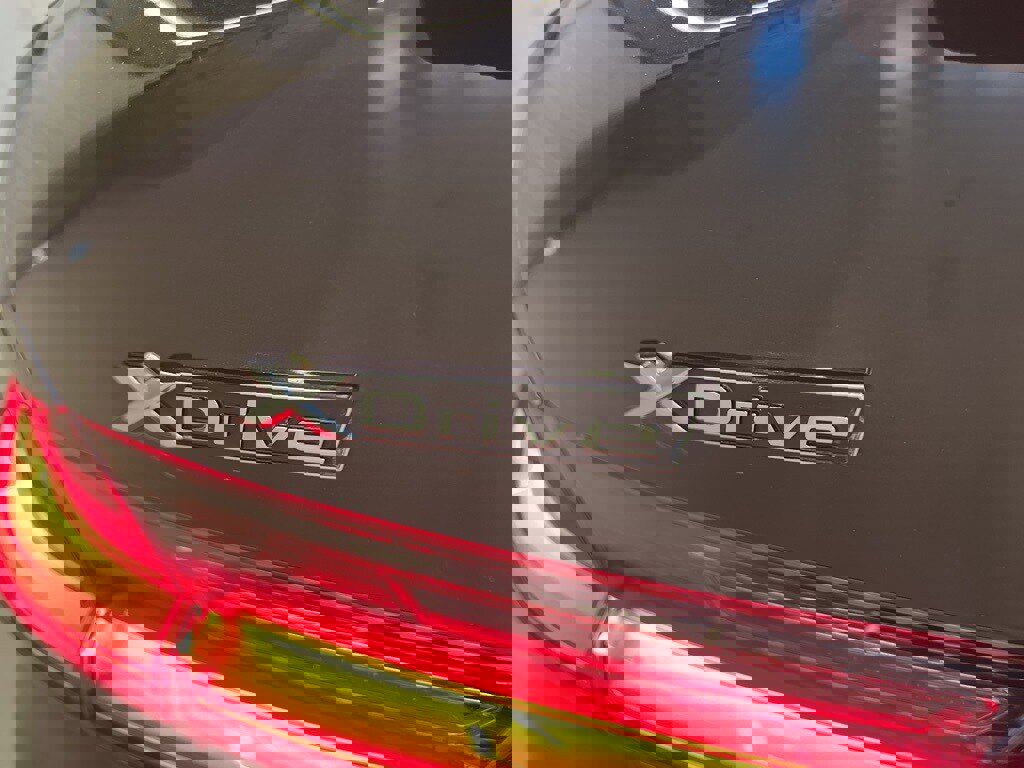 Used 2020 BMW 330i xDrive Sedan w/ Premium Package image 33