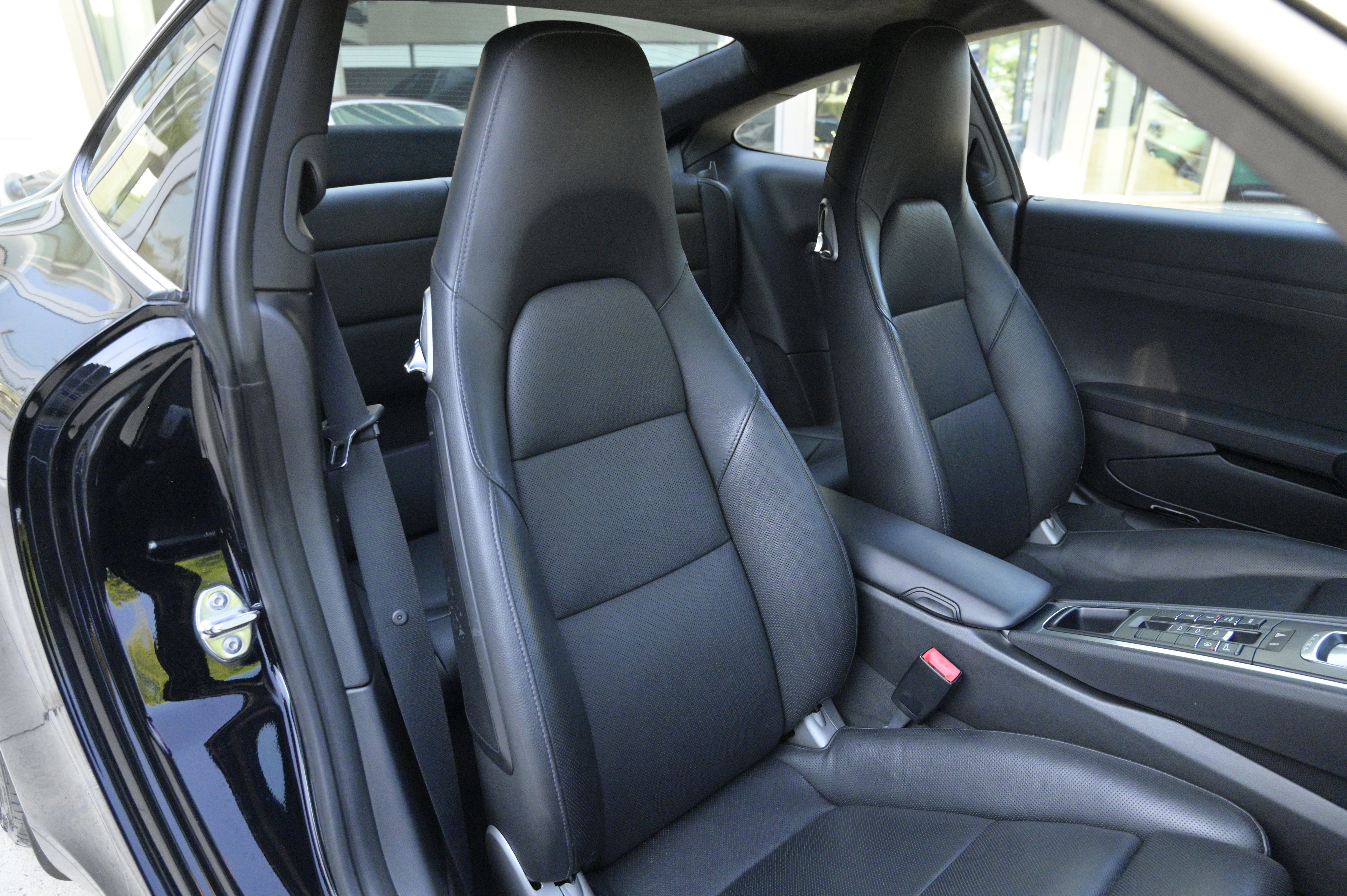 Used 2013 Porsche 911 Carrera S image 40