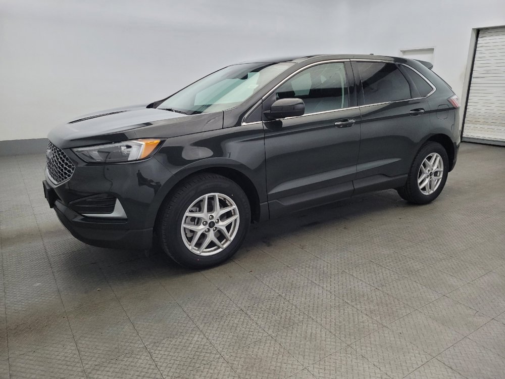 Used 2023 Ford Edge SEL image 2