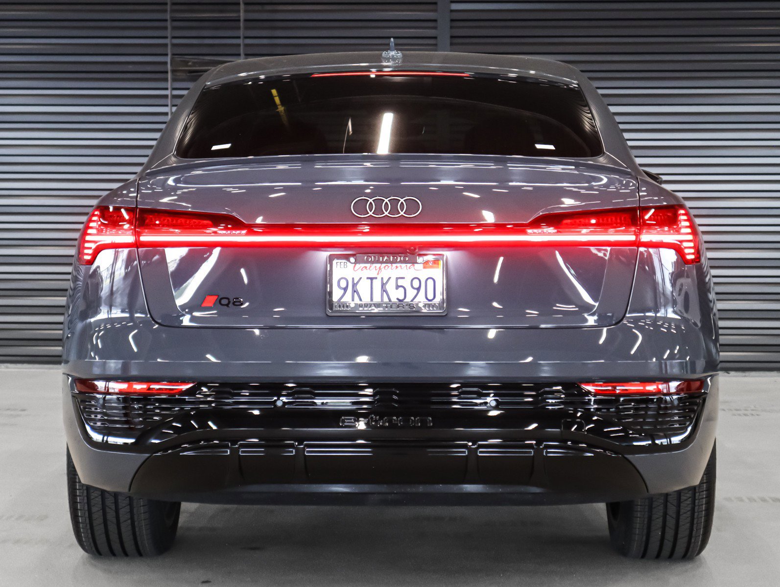 Used 2024 Audi Q8 e-tron Premium Plus image 15