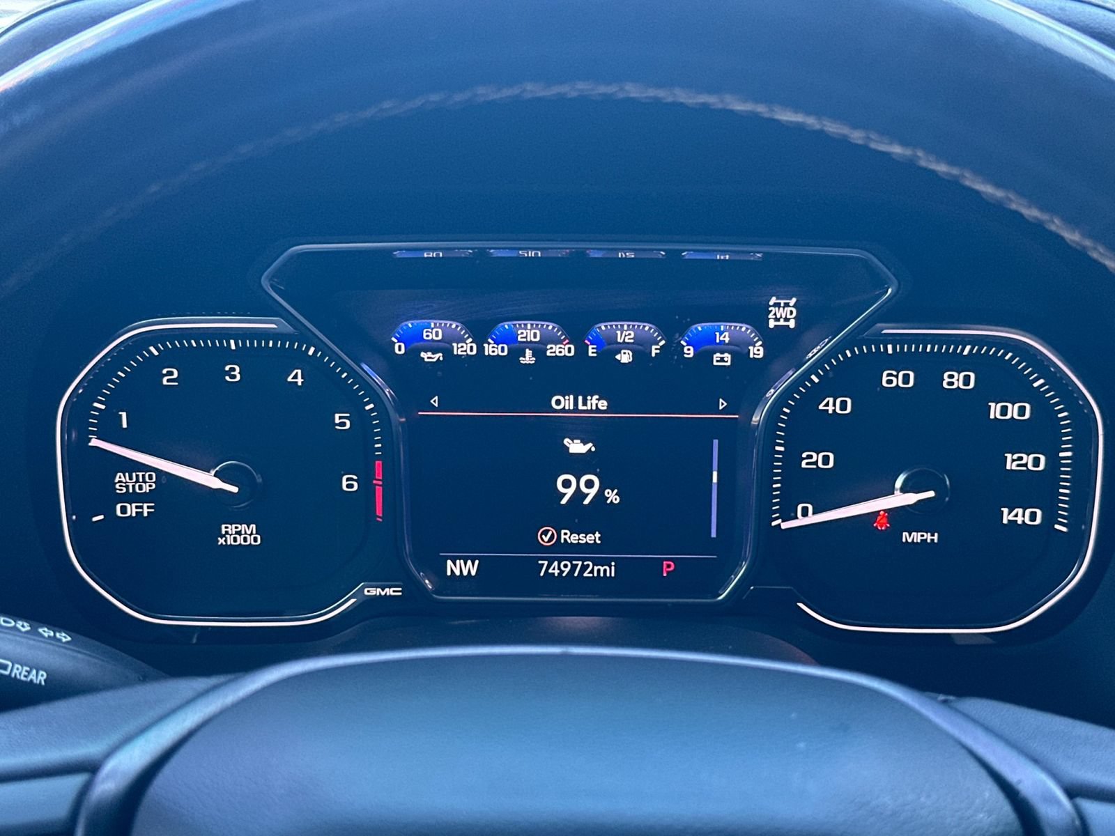 Used 2021 GMC Yukon AT4 AWD/4WD image 30