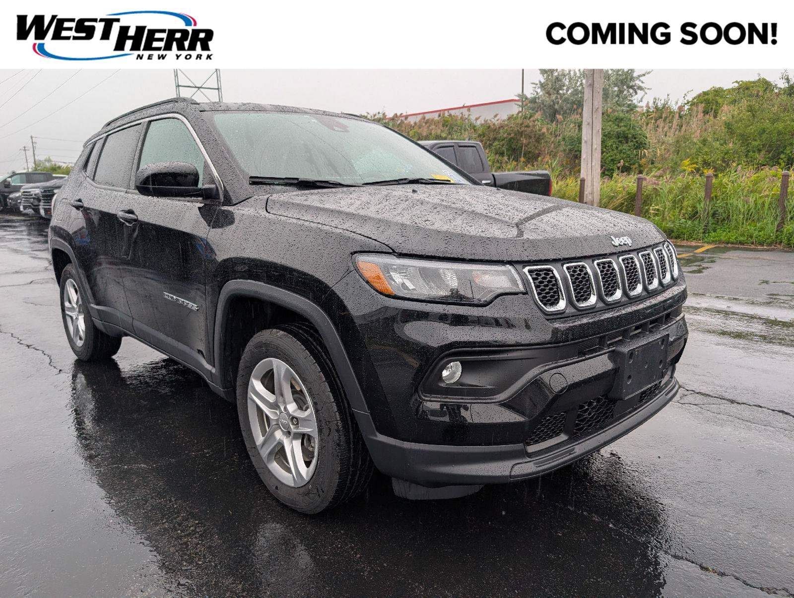 Used 2023 Jeep Compass Latitude w/ Convenience Group AWD/4WD image 1