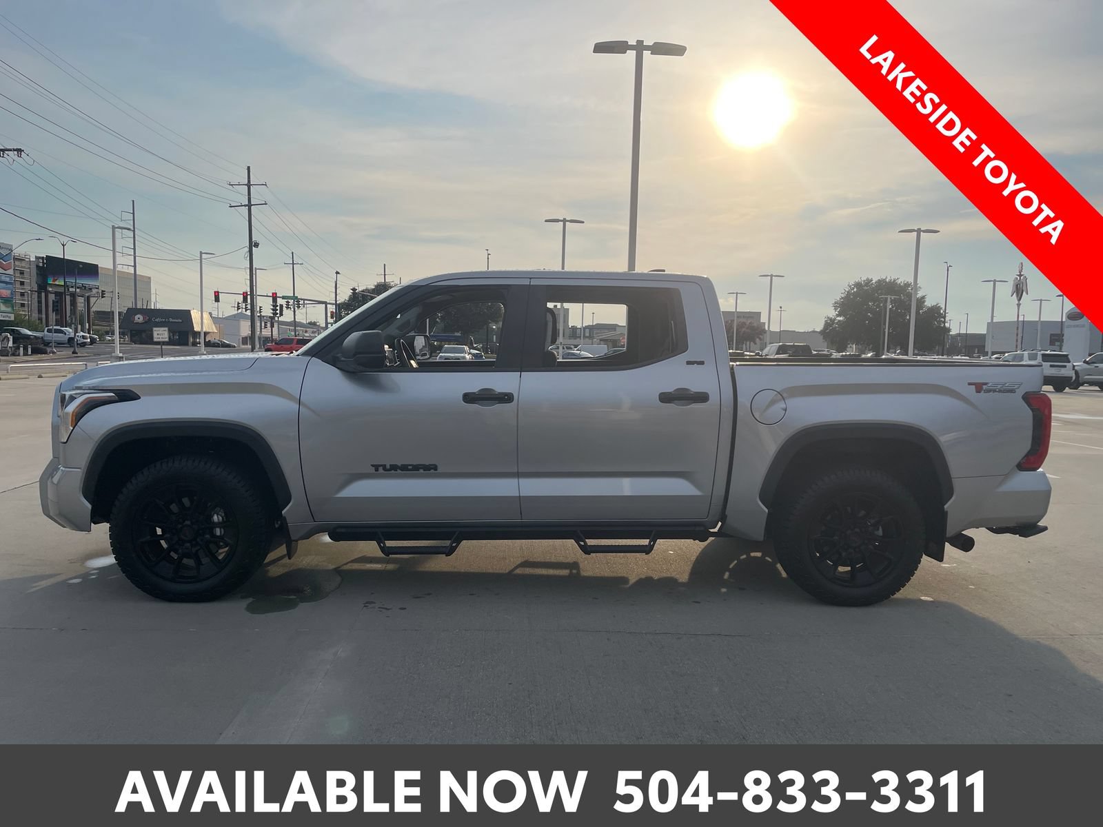 Used 2022 Toyota Tundra SR5 RWD image 2