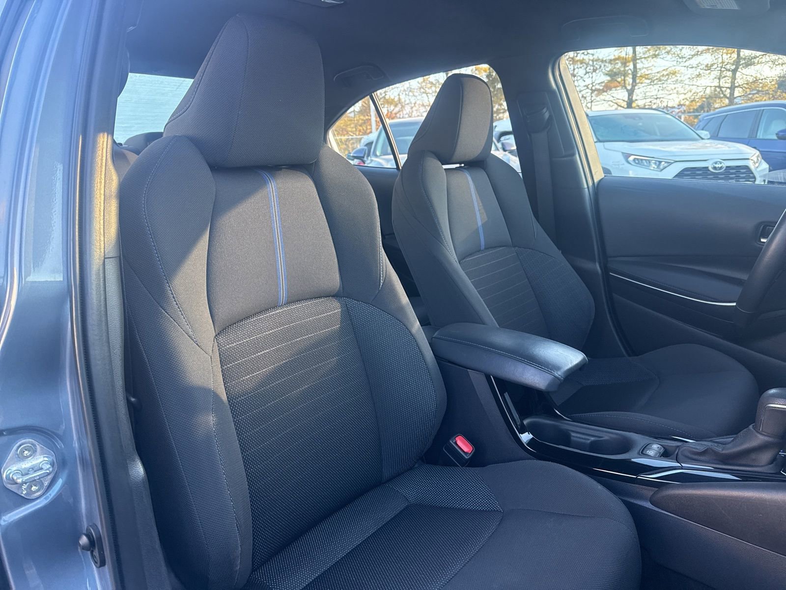 Used 2022 Toyota Corolla SE w/ Carpet Mat Package (TMS) image 13