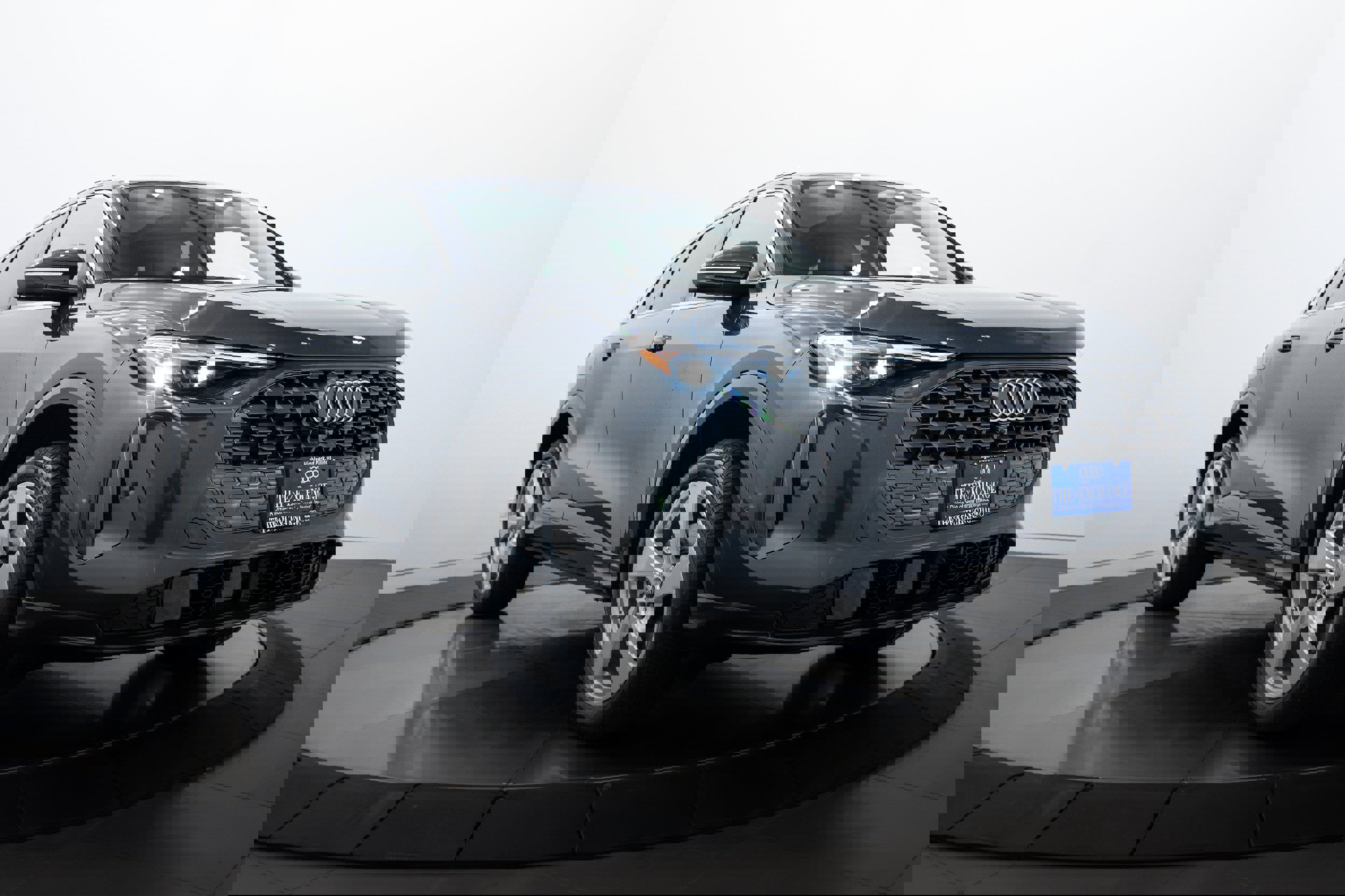 New 2025 Audi Q5 2.0T Premium Plus image 2