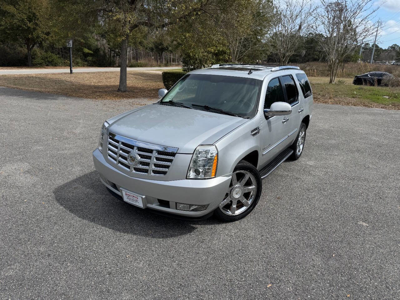 Used 2012 Cadillac Escalade Luxury image 30