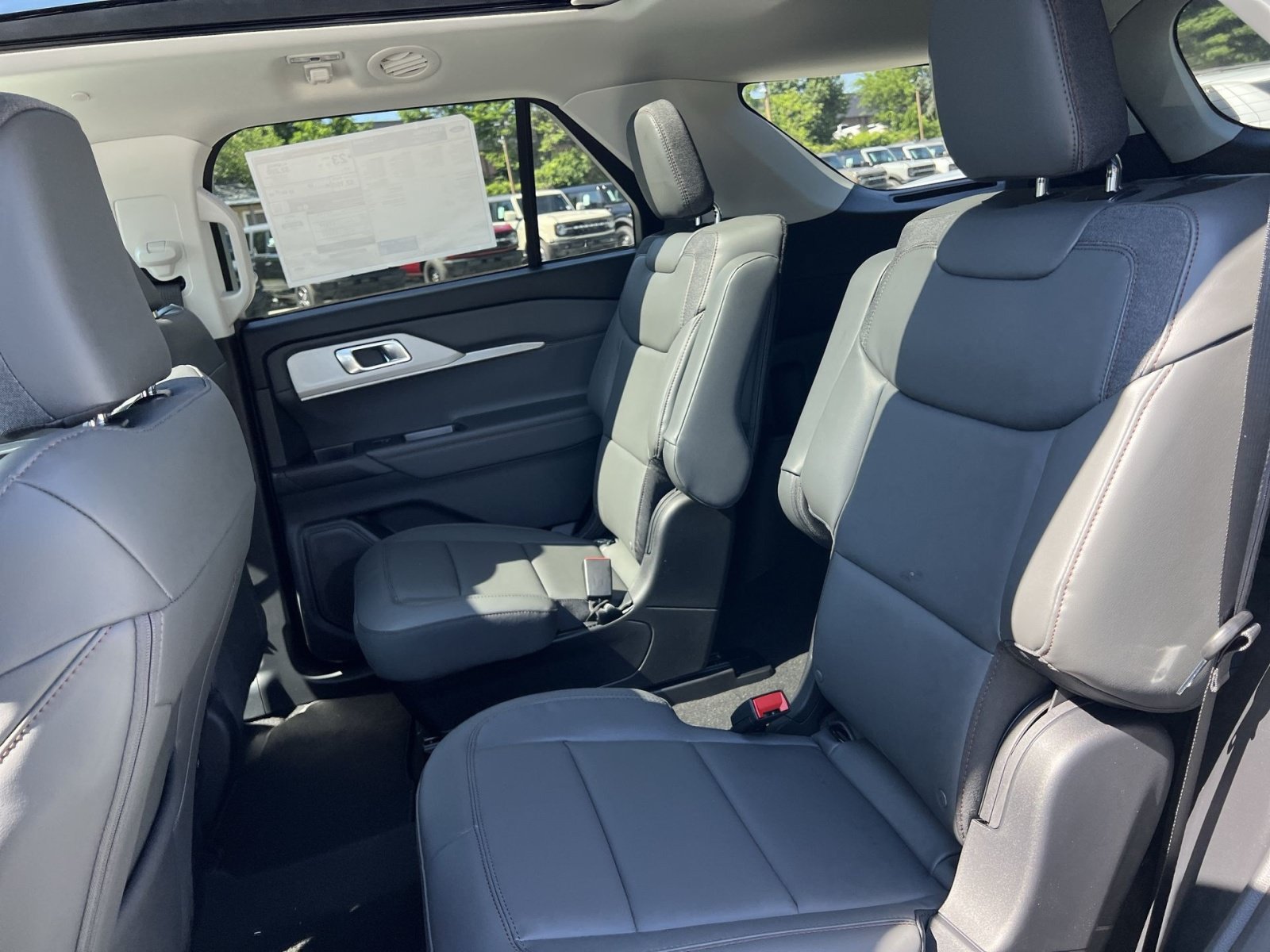 New 2026 Ford Explorer Active w/ Active Comfort Package AWD/4WD image 24