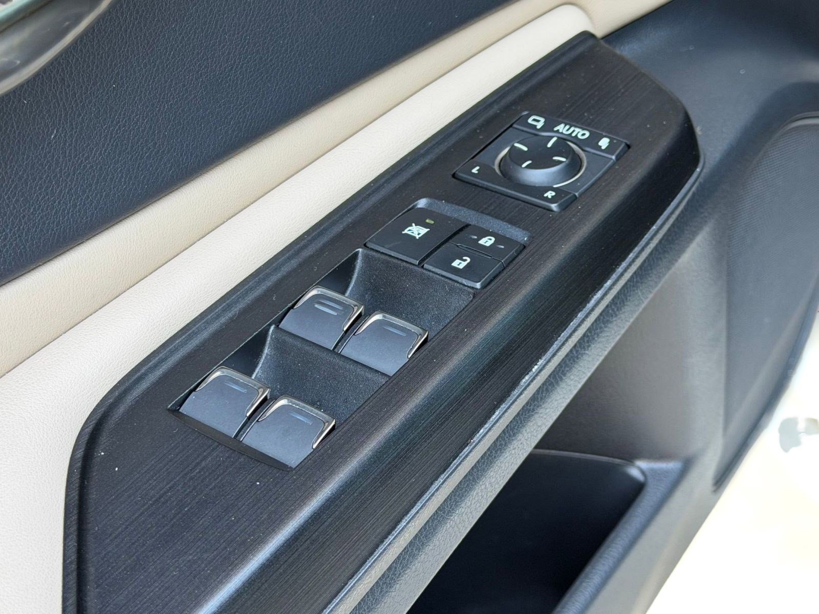 Used 2021 Lexus ES 250 w/ Premium Package AWD/4WD image 12