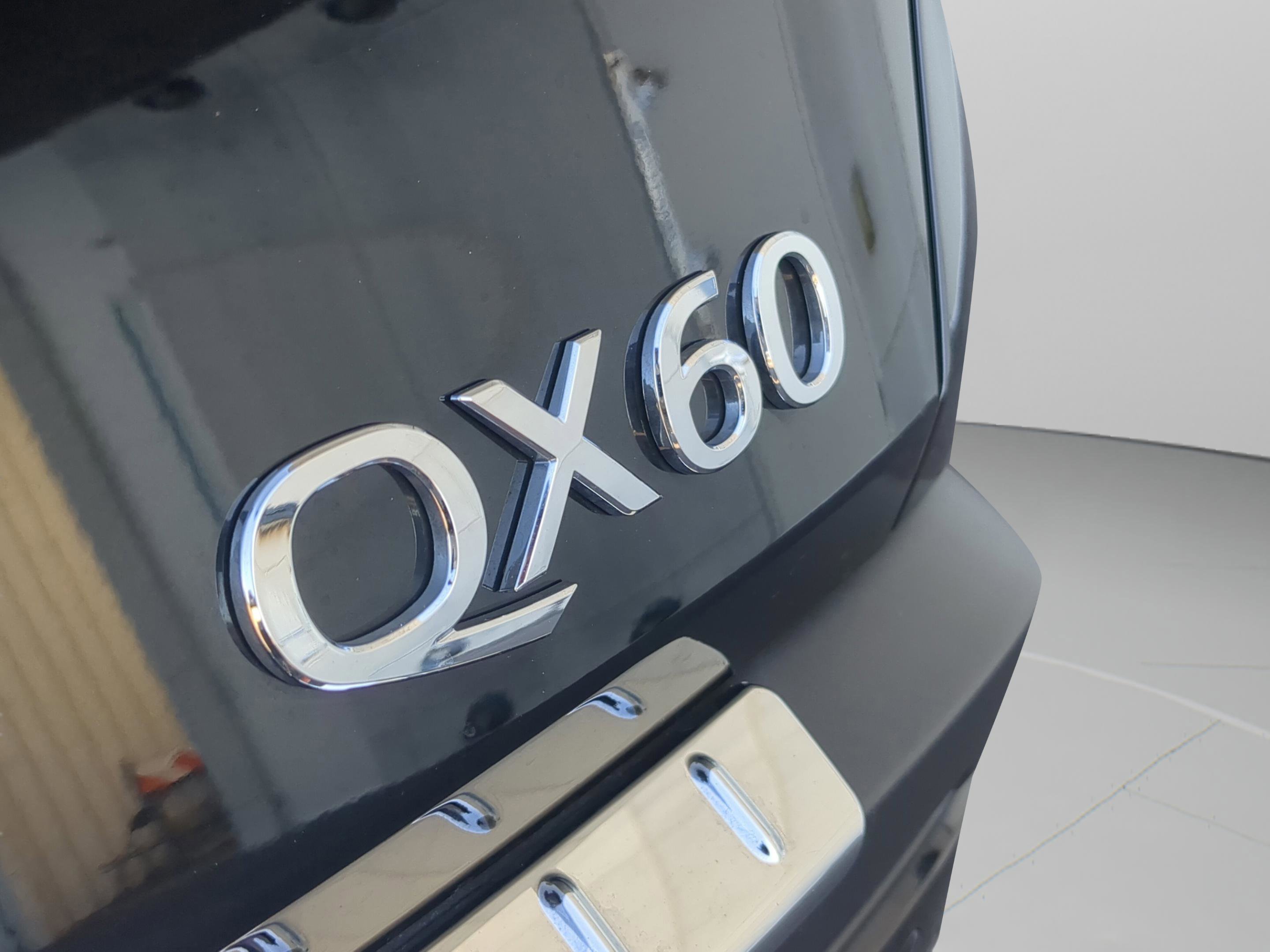 Used 2025 INFINITI QX60 Pure w/ Cargo Package image 9