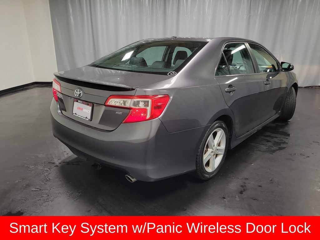 Used 2014 Toyota Camry SE w/ Moonroof Package FWD image 8