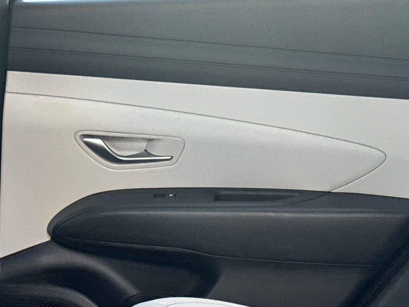Used 2026 Hyundai Tucson Blue SE AWD/4WD image 14