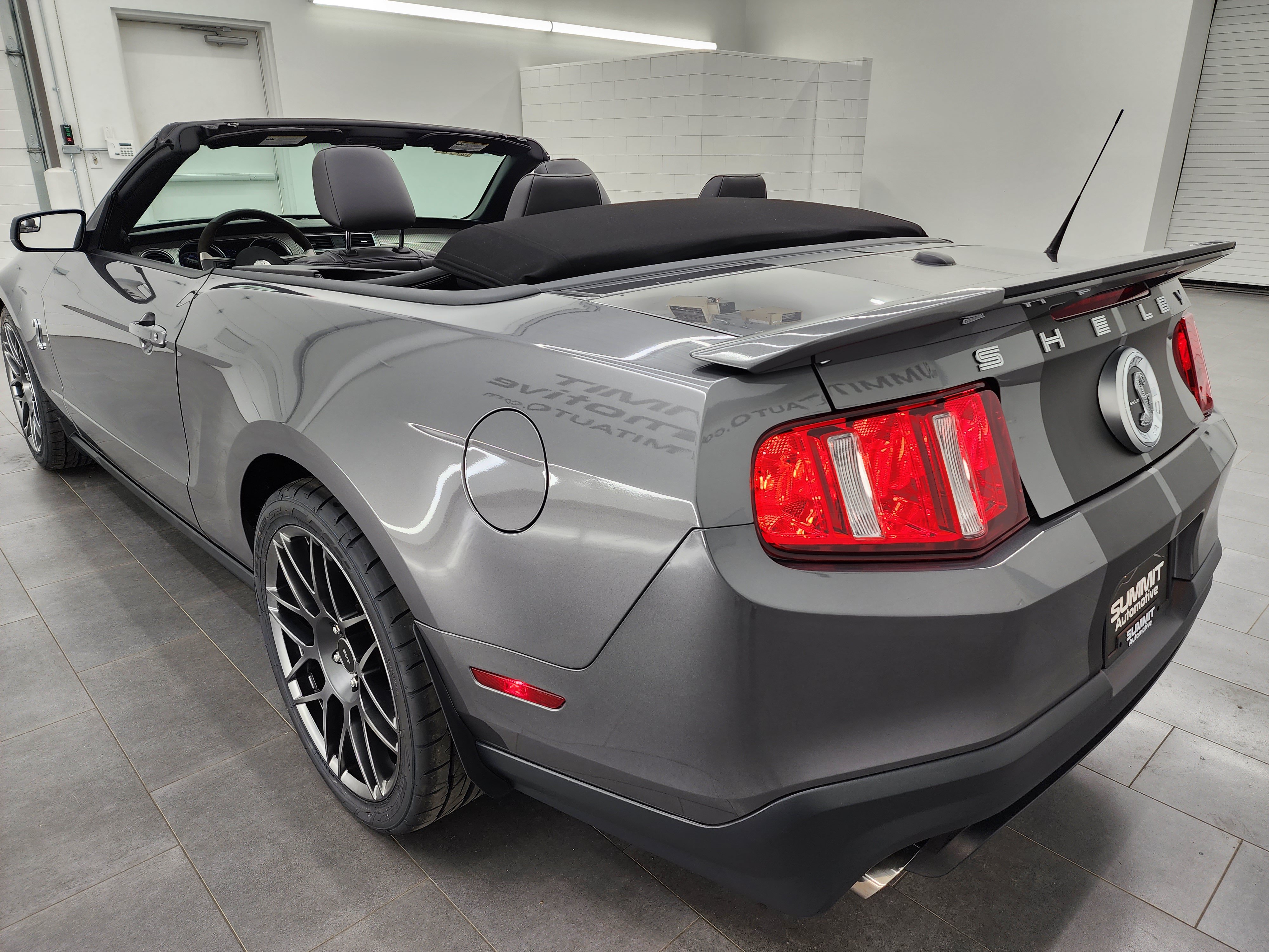 Used 2011 Ford Mustang Shelby GT500 w/ SVT Performance Pkg RWD image 6