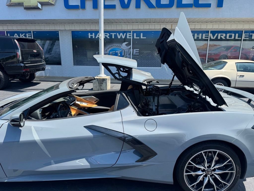 Certified 2025 Chevrolet Corvette Stingray Preferred Conv w/ Z51 Performance Package RWD image 15