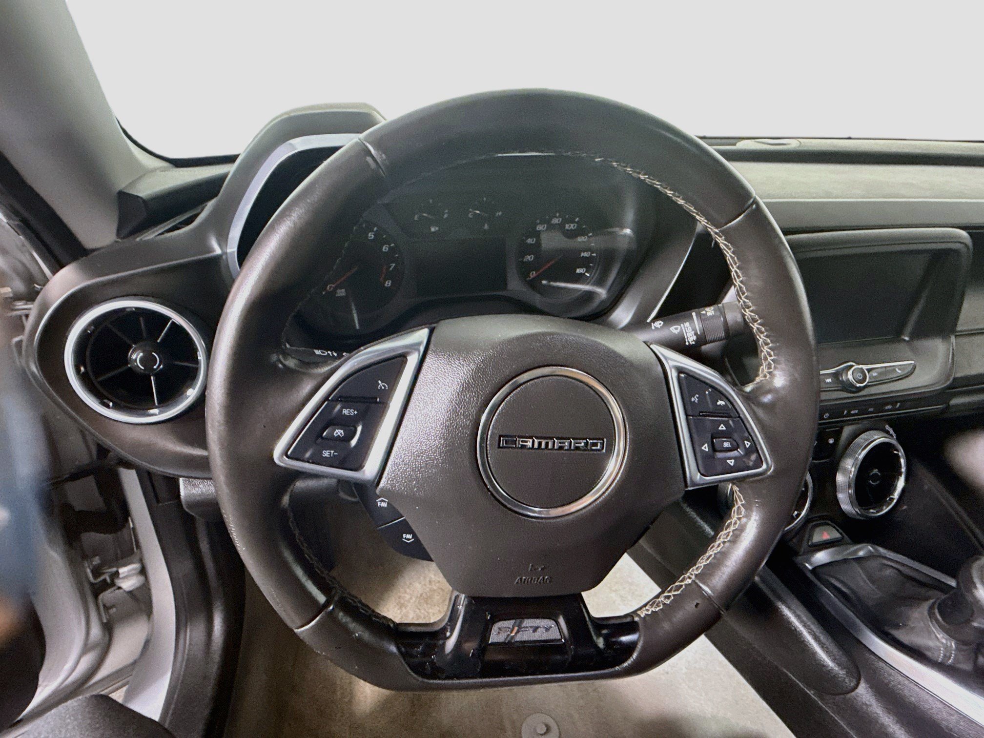 Used 2017 Chevrolet Camaro LT RWD image 13
