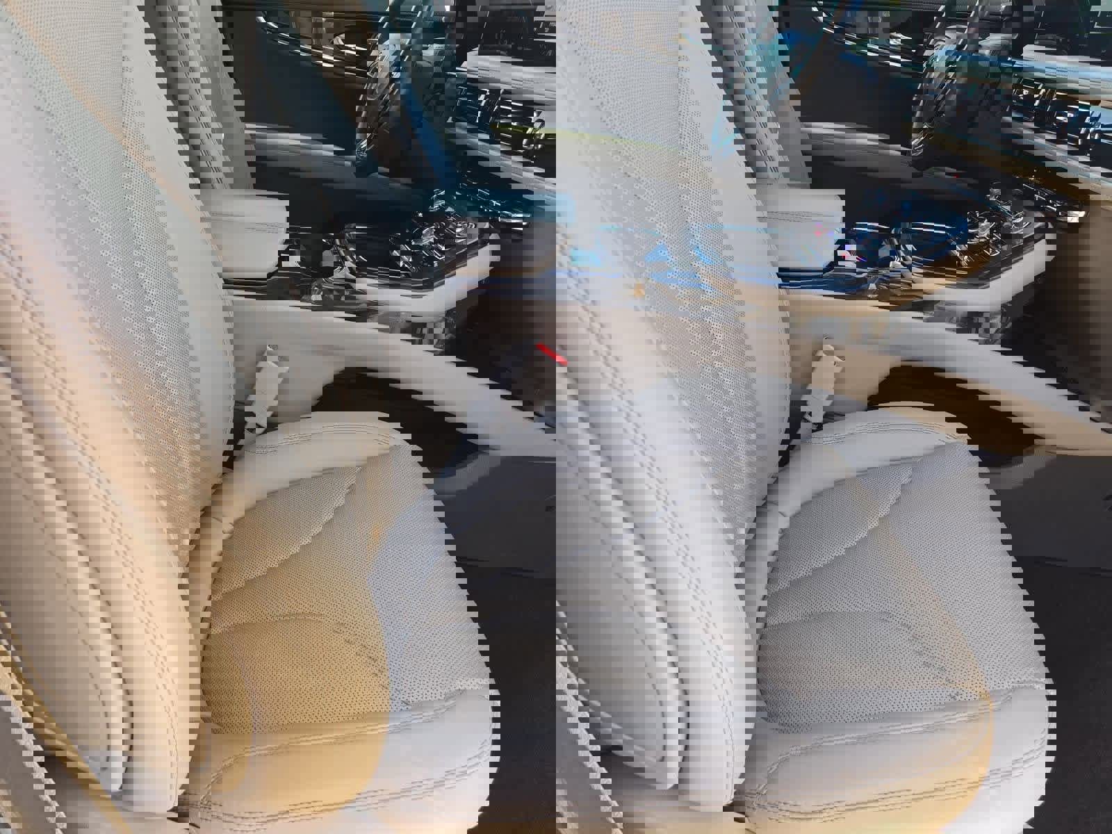 Used 2022 Lincoln Nautilus Reserve image 20