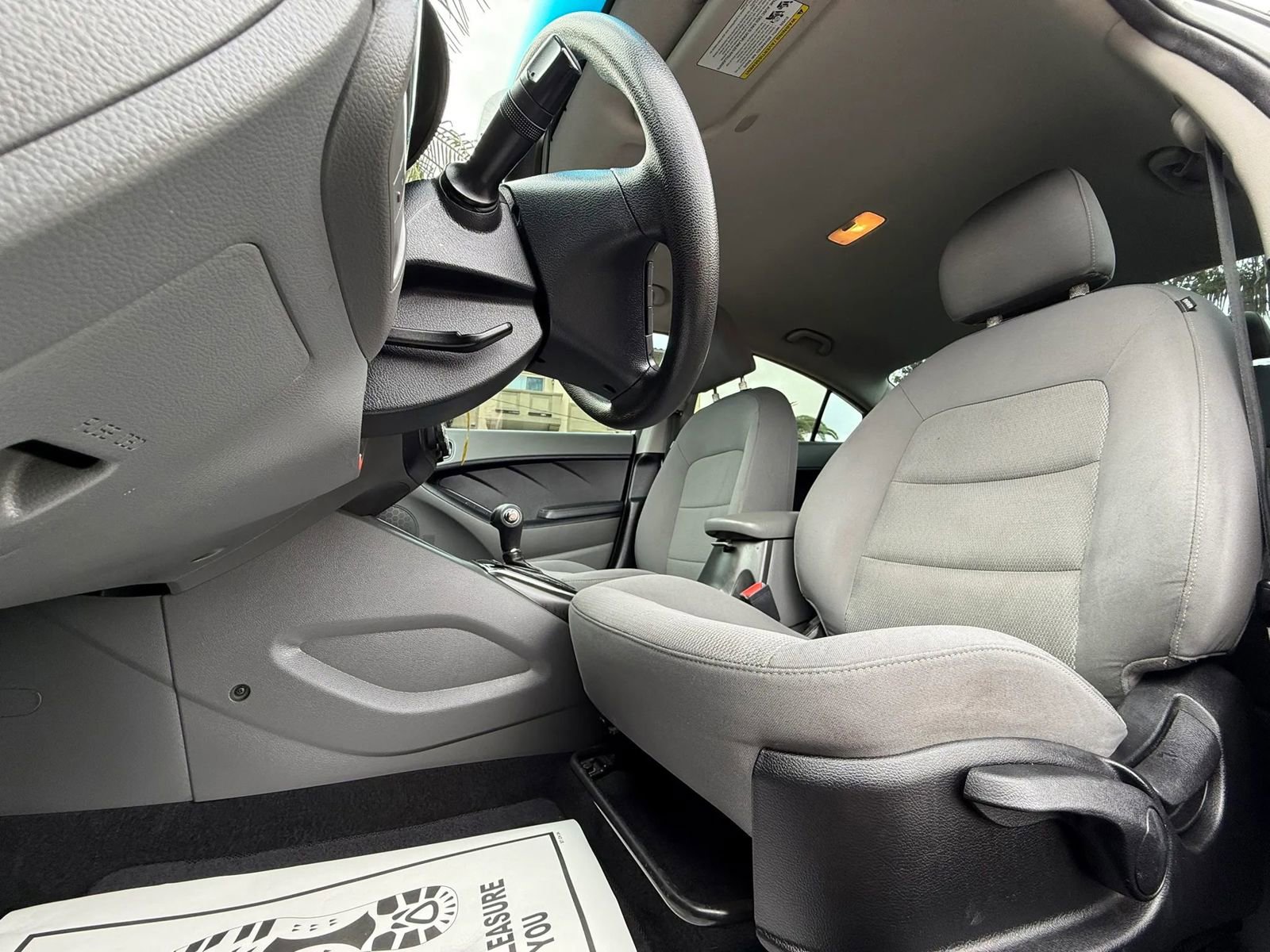 Used 2018 Kia Forte LX FWD image 27