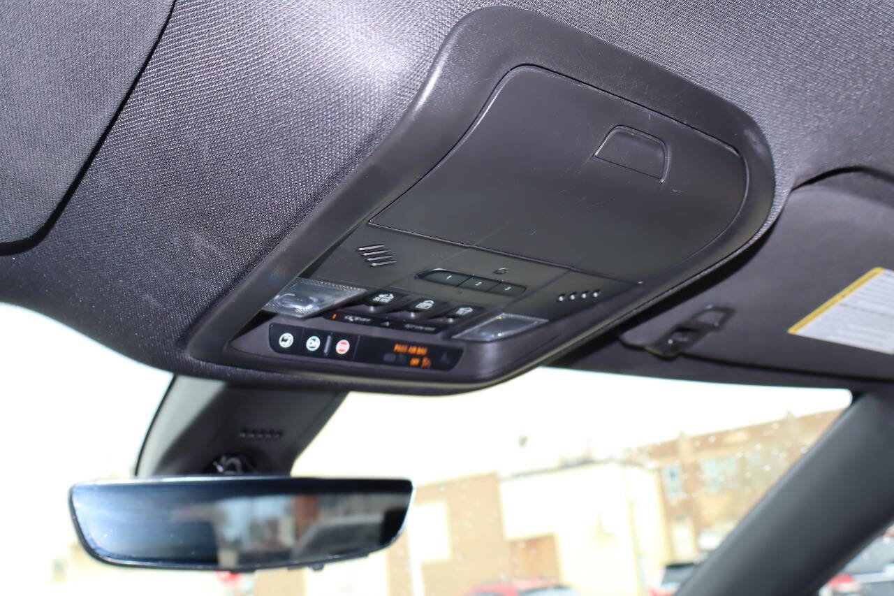 Used 2023 Buick Enclave Avenir w/ Trailering Package, 5000 lbs. AWD/4WD image 20