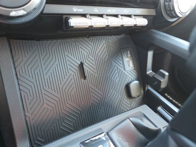 Used 2024 Toyota Tacoma SR image 15