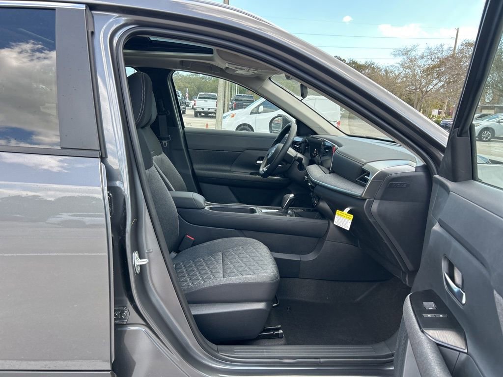New 2026 Nissan Kicks SV w/ SV Premium Package FWD image 39