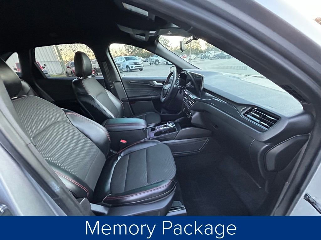 Used 2023 Ford Escape ST-Line Select w/ Tech Pack #2 image 24