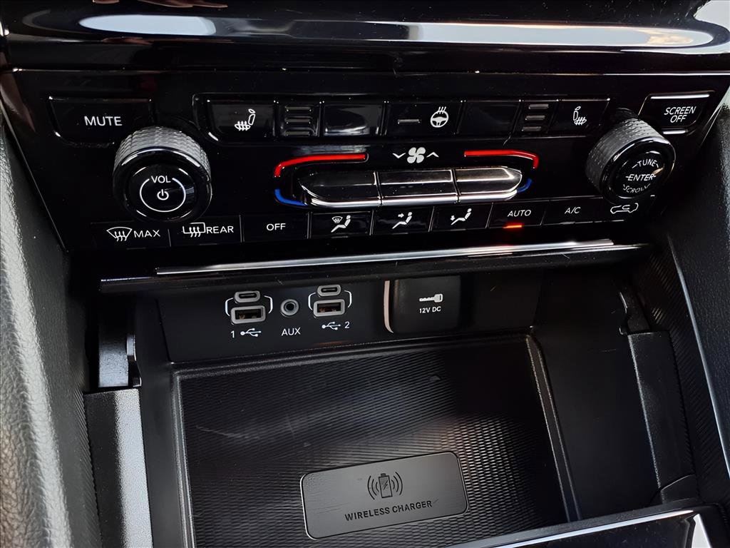 Used 2024 Jeep Grand Cherokee L Laredo image 10