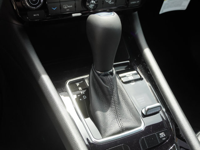 New 2026 Jeep Compass Latitude AWD/4WD image 26
