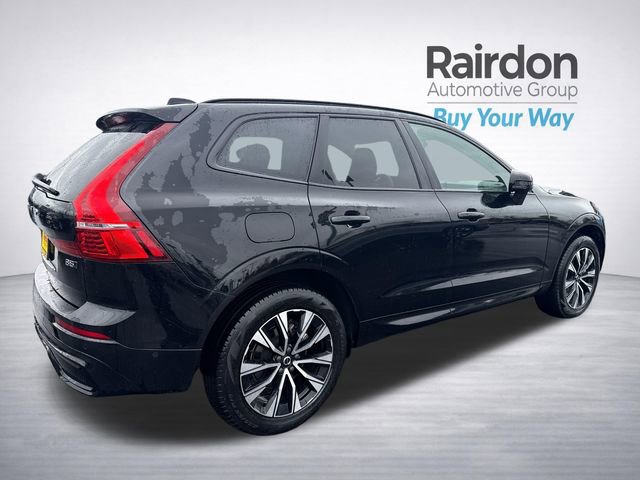 Used 2025 Volvo XC60 B5 Plus image 9