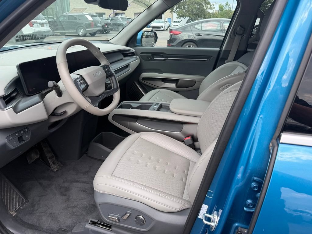 Used 2024 Kia EV9 Wind AWD/4WD image 6