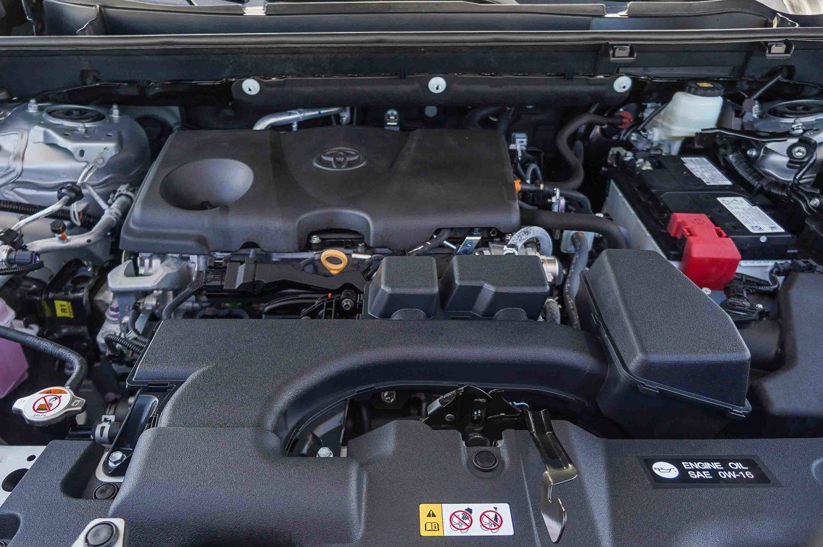 Used 2024 Toyota RAV4 XLE Premium FWD image 31