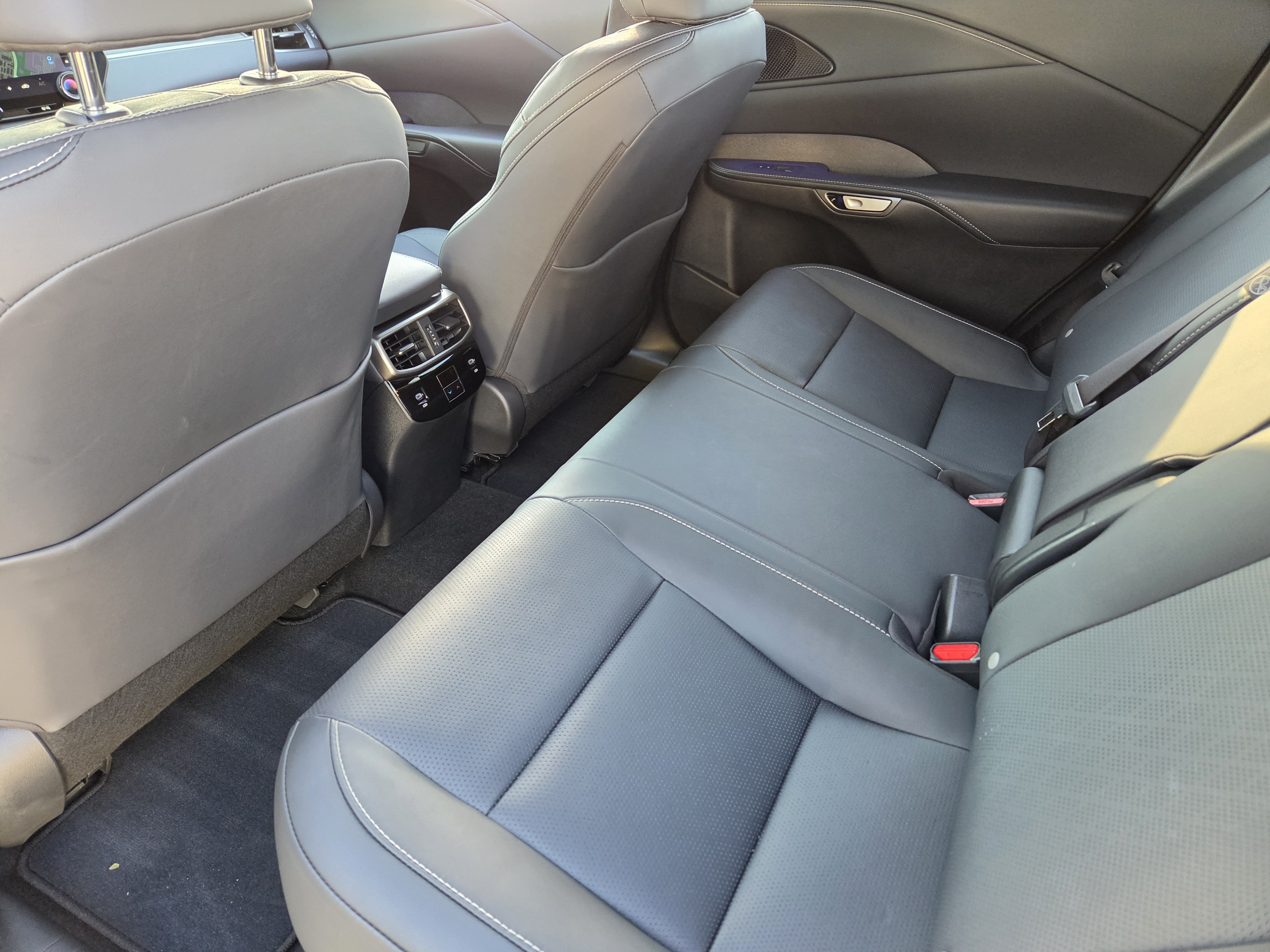 Used 2026 Lexus RX 350 Premium Plus w/ Accessory Package (Z1) FWD image 35