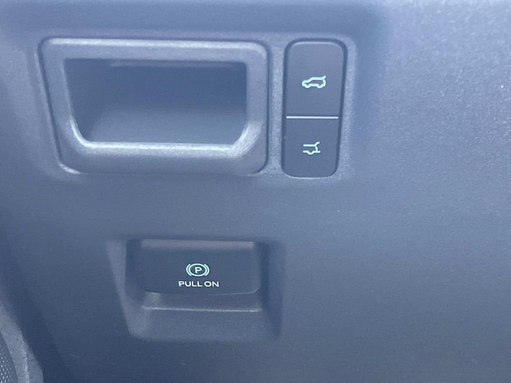 Used 2026 Ford Expedition Active image 34